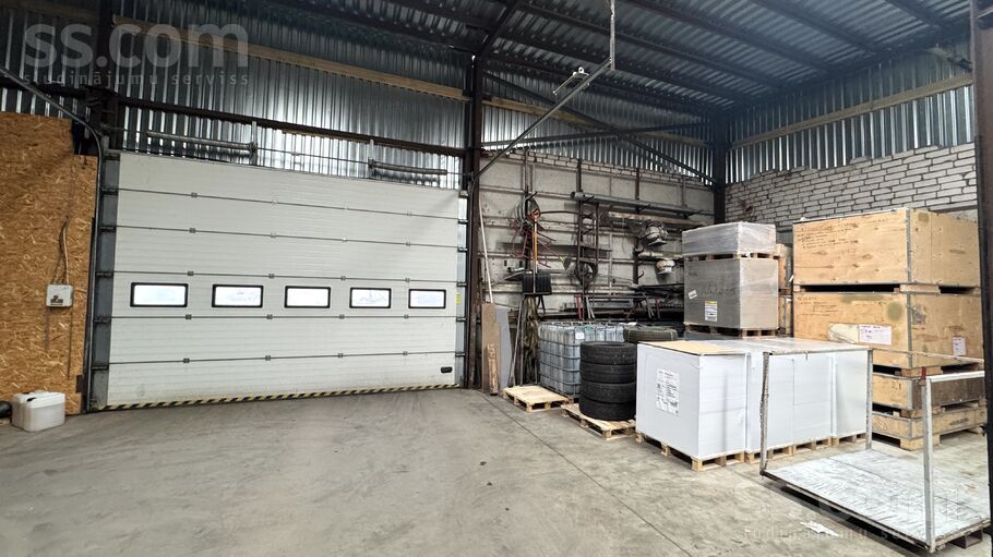 Brīvības gatve 445e, Rīga, Berģi — telpa