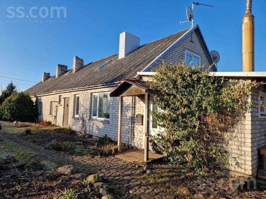 Lielā, Liepāja un raj., Grobiņa — maja