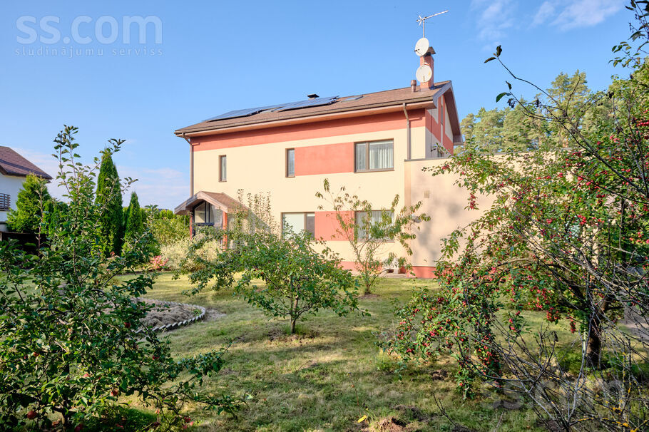 Bišu 9, Spilve, Rīgas rajons, Babītes pag. — maja