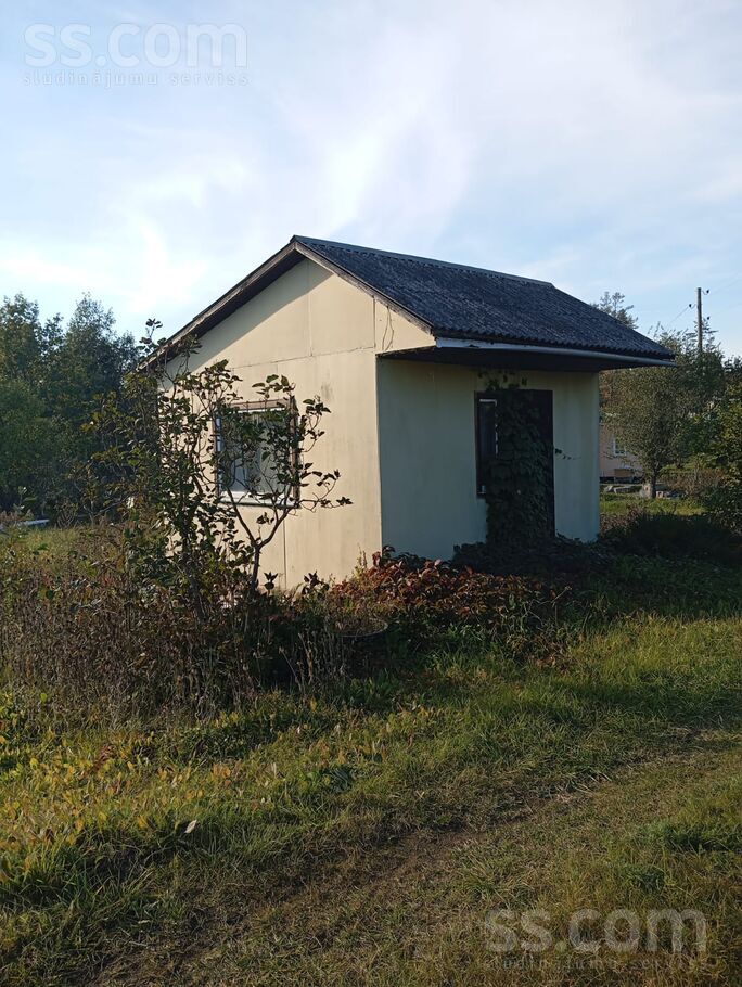 Ievini 1, Ludza un raj., Ludza — maja