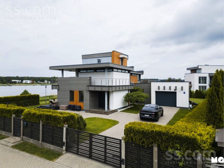 Laipu iela 2, Jūrmala — maja