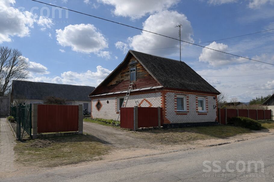 Smilšu 8, Daugavpils un raj., Ilūkste — maja