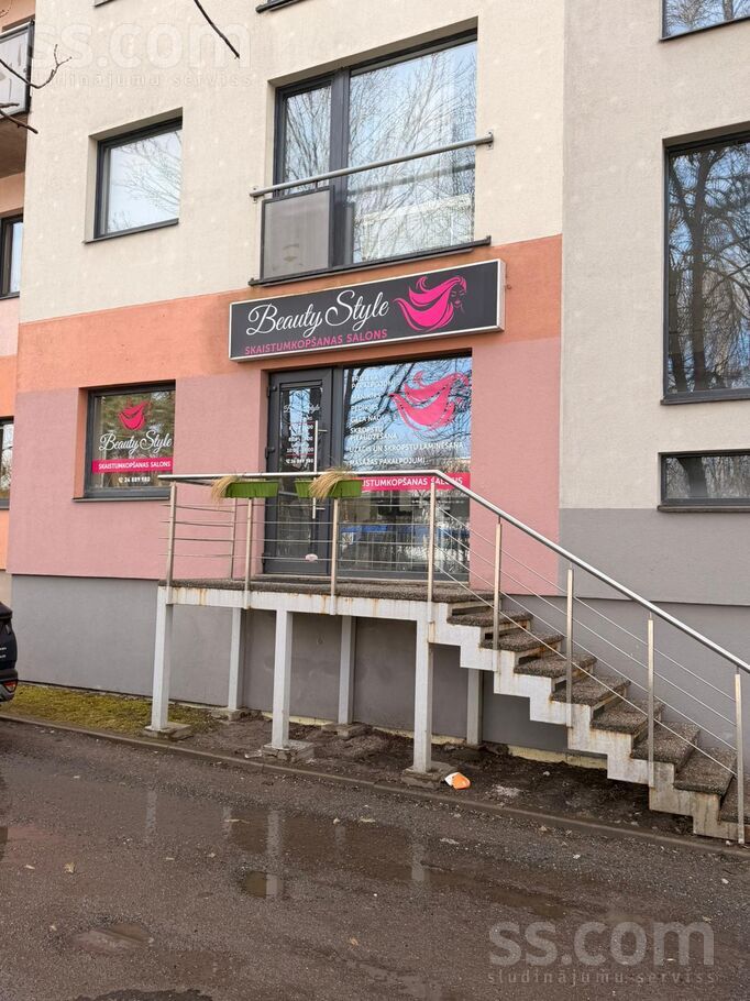 Brīvības gatve 386, Rīga, Jugla — telpa