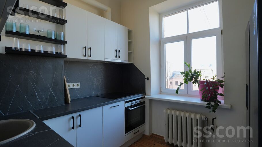 Krasta 11/13, Rīga — dzivoklis