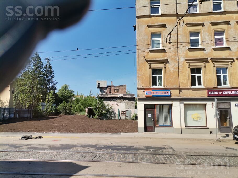 Pētersalas 6, Rīga — zeme