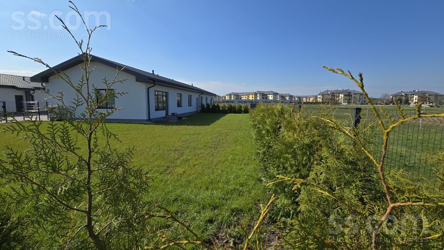 Sauliešu iela 27, Mārupe, Rīgas rajons, Mārupes pag. — maja