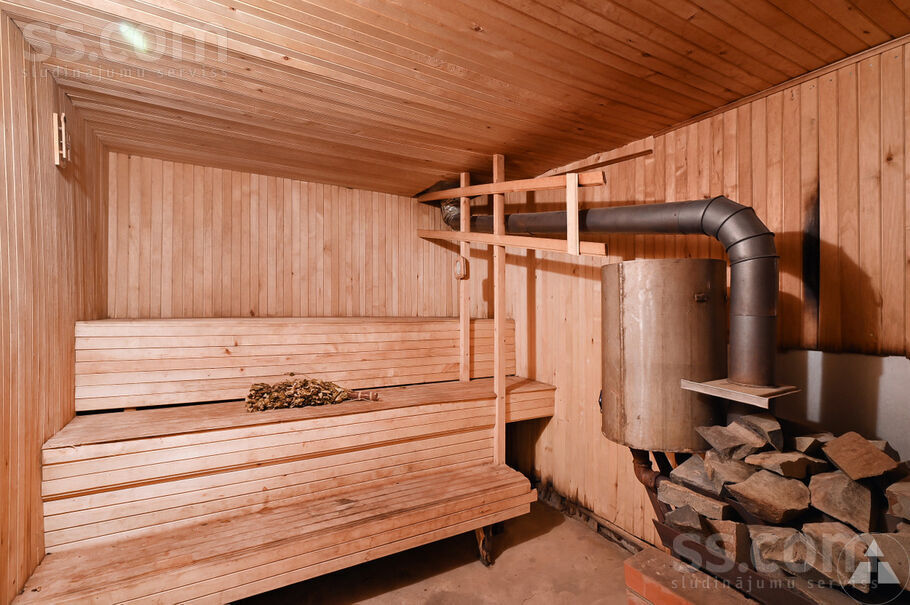 Riekstu iela, Rīgas rajons, Baloži — maja