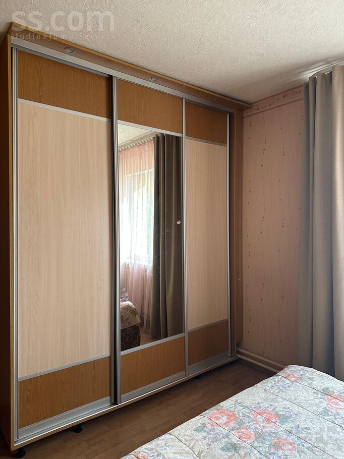 Krasta, Ogre un raj., Ogre — maja