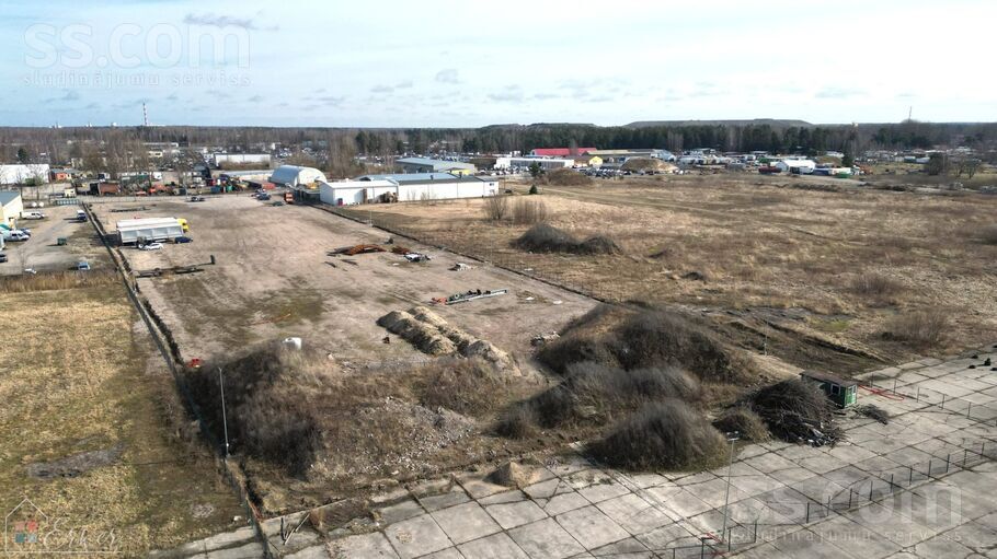 Vējstūru 36, Rīga — zeme