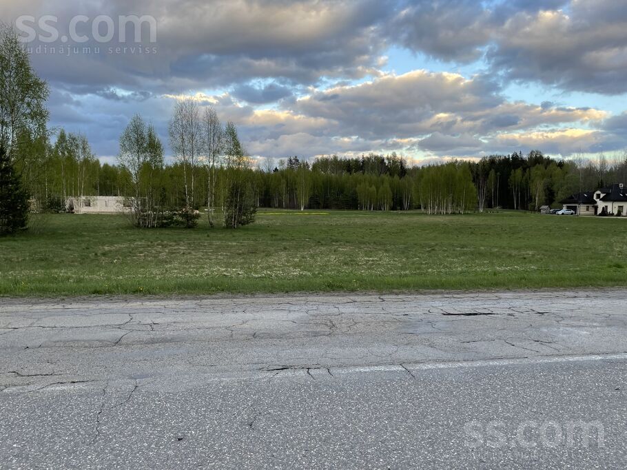 Garteces, Tīnūži, Ogre un raj., Ikšķiles l. t. — zeme