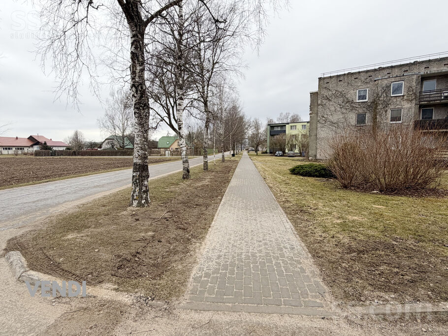 Saullēkti 23, Valmiera un raj., Bērzaines pag. — dzivoklis