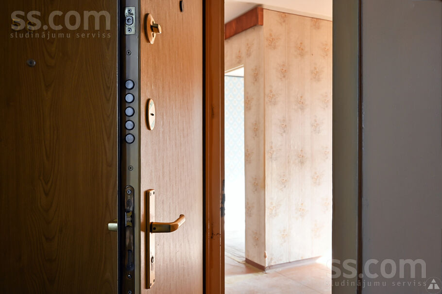 Ausekļa prospekts 10, Ogre un raj., Ogre — dzivoklis