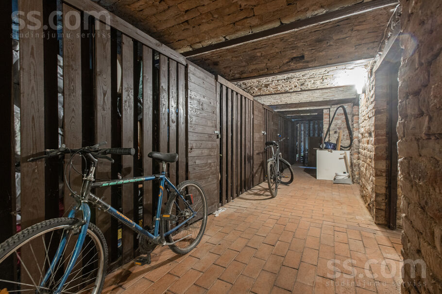 Sparģeļu 5b, Rīga — maja