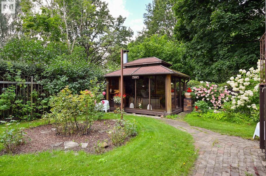 Planīcas, Rīga — maja