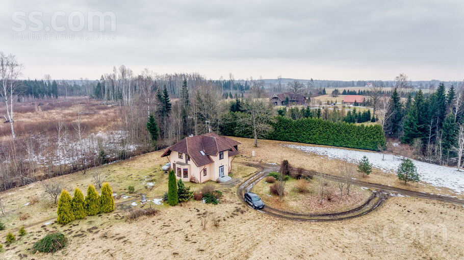 Ezeriņi mājas, Rīgas rajons, Sigulda — maja