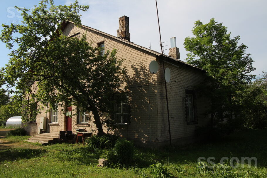 Alejas 34, Krāslava un raj., Dagda — dzivoklis