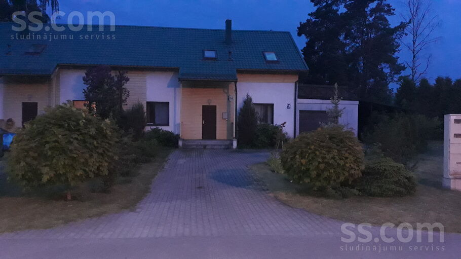 Latgales 12, Rīga — maja