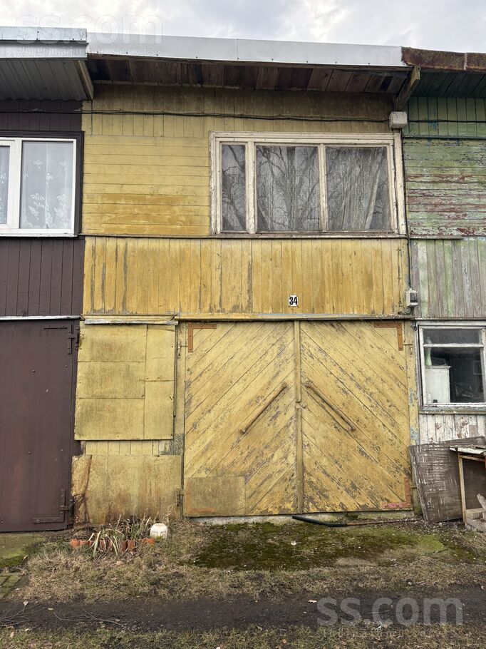 Ulmales iela 19, Liepāja un raj., Liepāja — maja