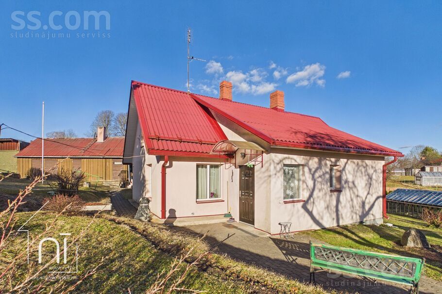 Augusta iela 5, Alūksne un raj., Alūksne — maja