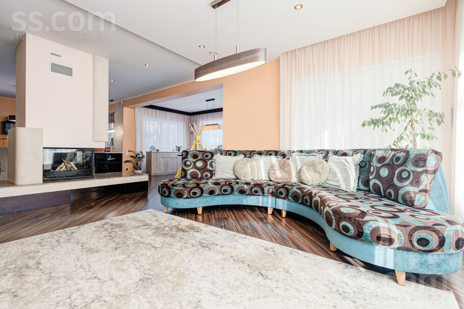 Vetras, Trenči, Rīgas rajons, Babītes pag. — maja