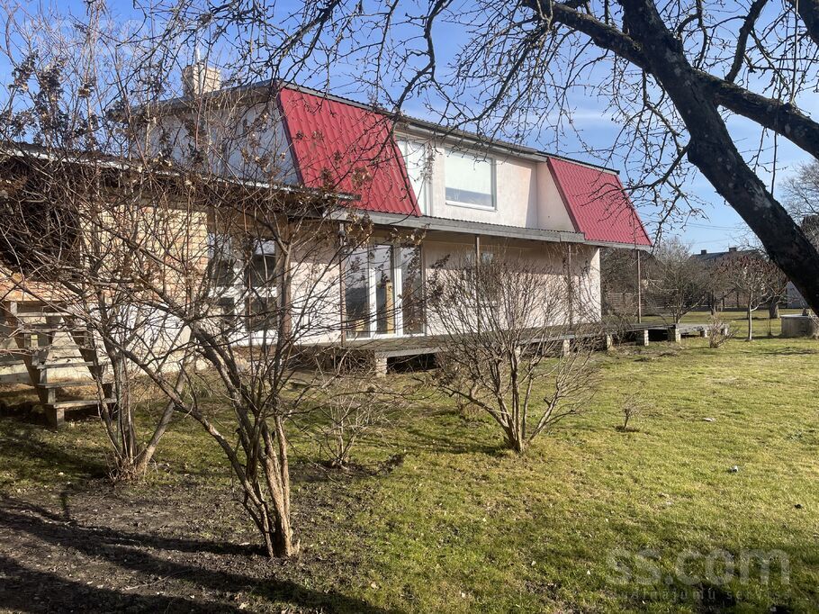 Ausekļa 22, Ogre un raj., Lielvārde — maja