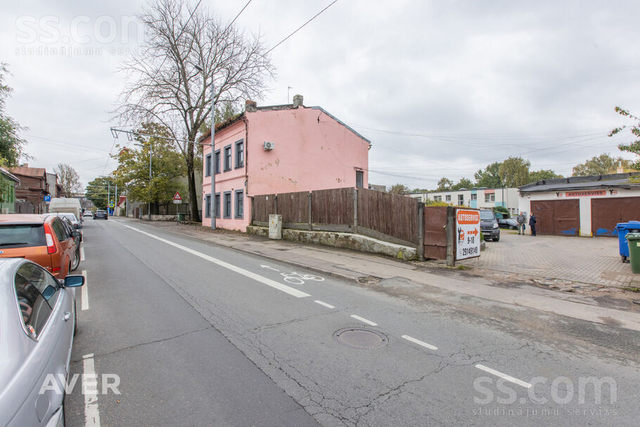 Ludzas 70, Rīga — maja