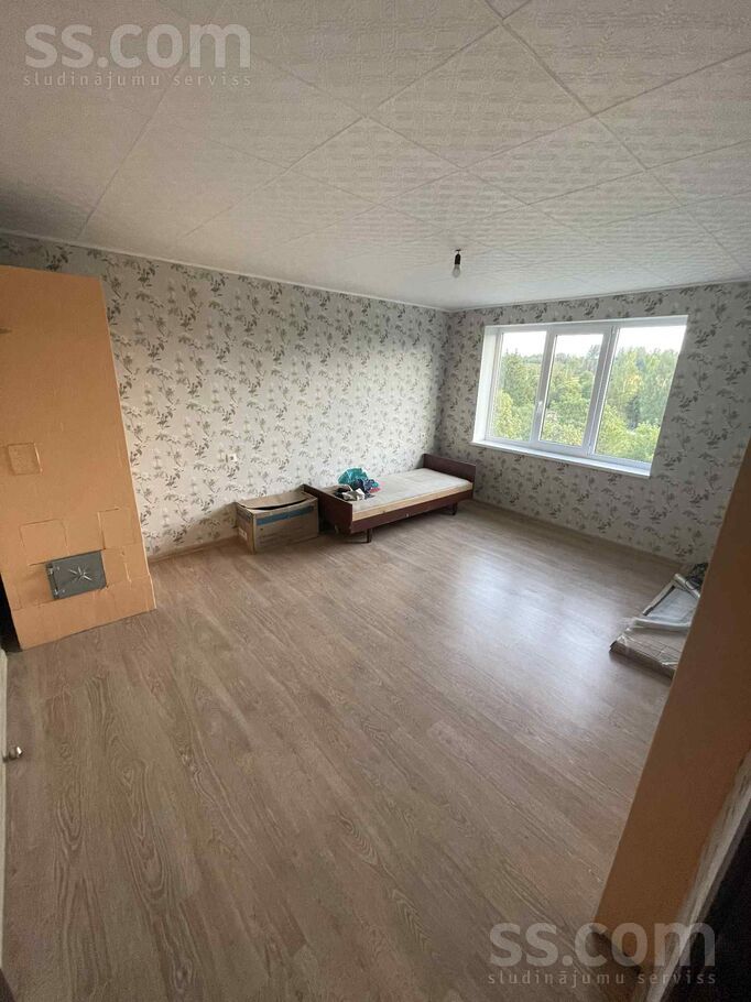 Mežciems 8, Launkalne, Valka un raj., Launkalnes pag. — dzivoklis