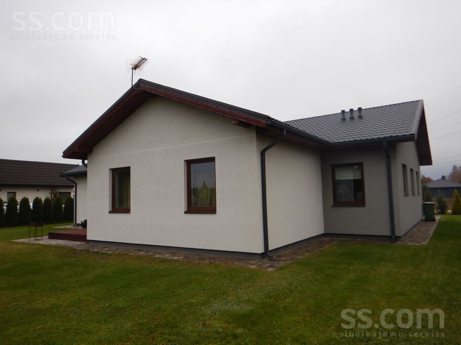 Lūku iela 3, Mārupe, Rīgas rajons, Mārupes pag. — maja