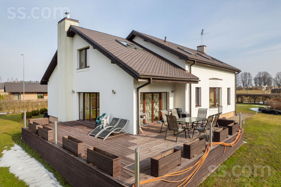 Nākotnes 63, Rīgas rajons, Sigulda — maja