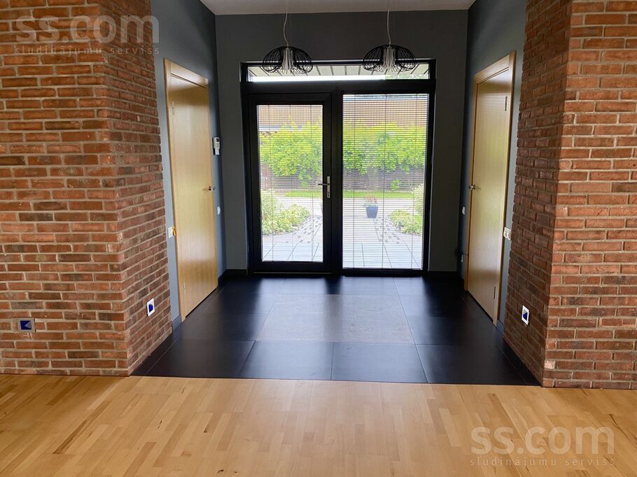 Zvejnieku 14, Ogre un raj., Ikšķile — maja