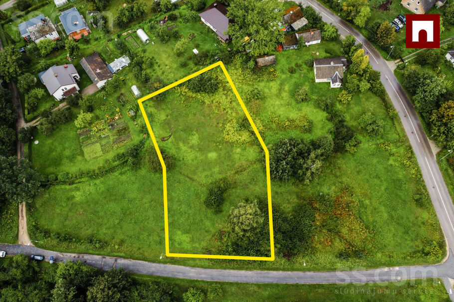 Upes 1, Zvejniekciems, Saulkrastu l. t. — zeme