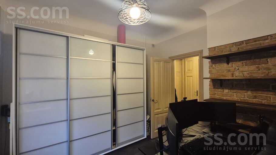 Lāčplēša 54, Rīga — dzivoklis