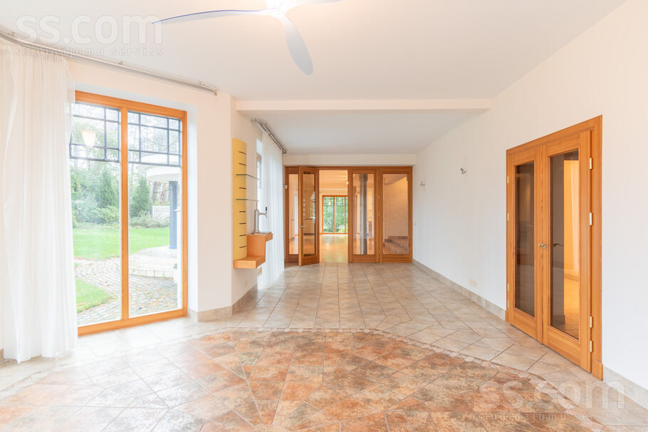 Parka iela 2, Jūrmala — maja