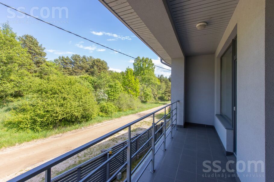 Jūras 10, Ragaciems, Tukums un raj. — maja