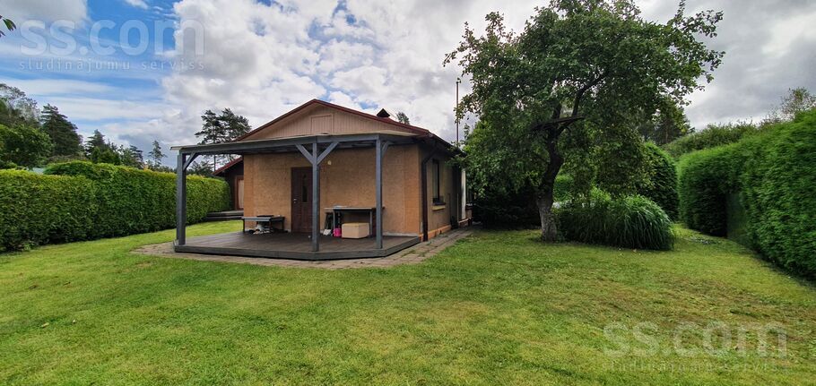 Saules 37, Zvejniekciems, Rīgas rajons, Saulkrastu l. t. — maja