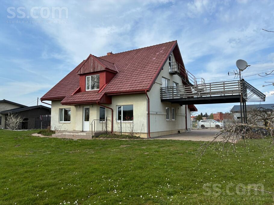 Griezes iela 10, Rīgas rajons, Sigulda — maja