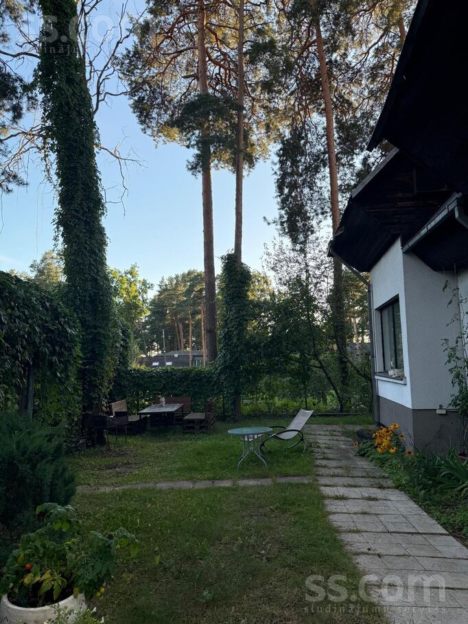 Augstienes, Rīga — maja