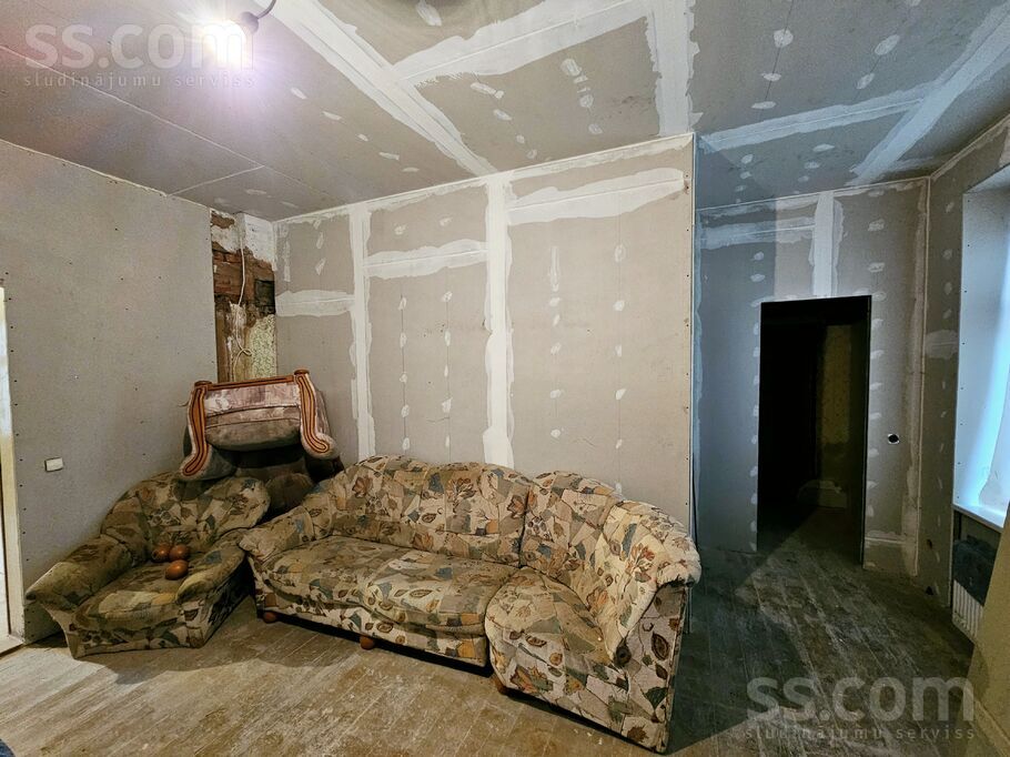 Jūras iela 16, Limbaži un raj., Limbaži — maja