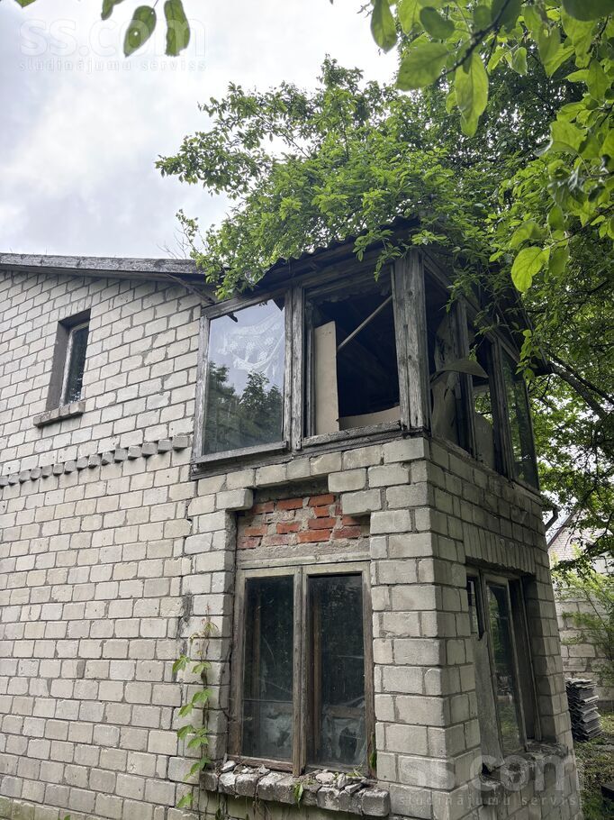 Pulkveža iela 32, Ventspils un raj., Ventspils — maja