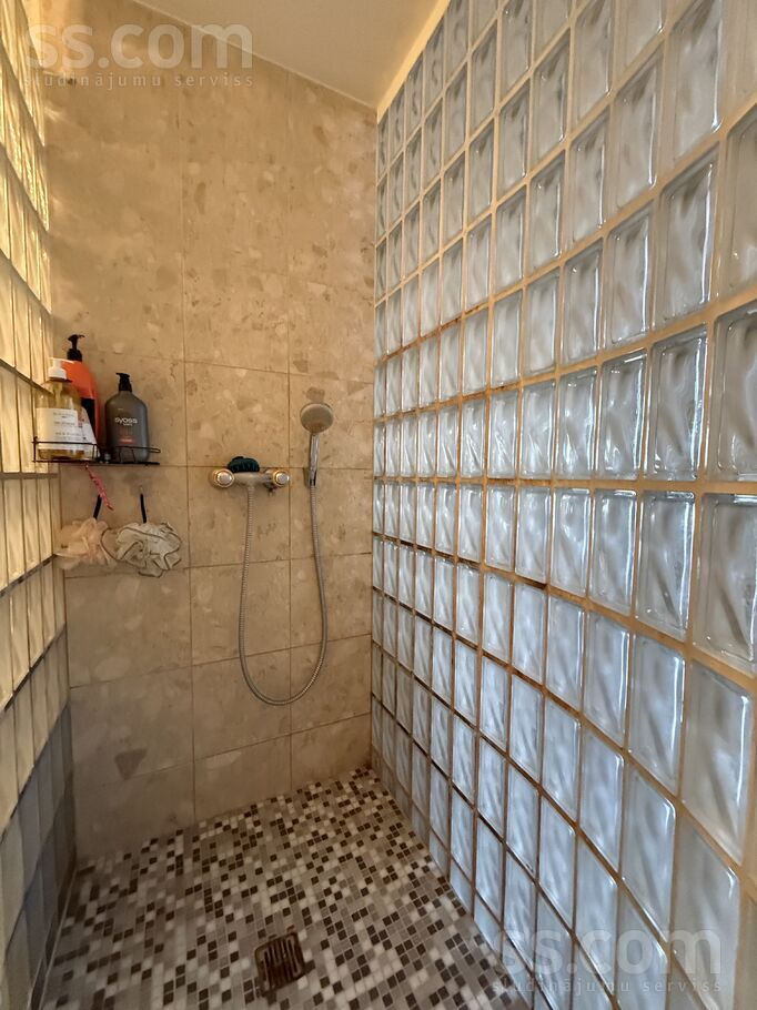 Jāna Pliekšāna 90, Jūrmala — dzivoklis