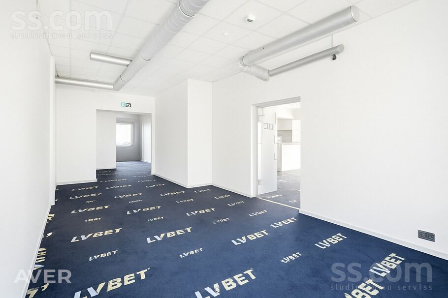 Tirgus 3, Krāslava un raj., Krāslava — telpa