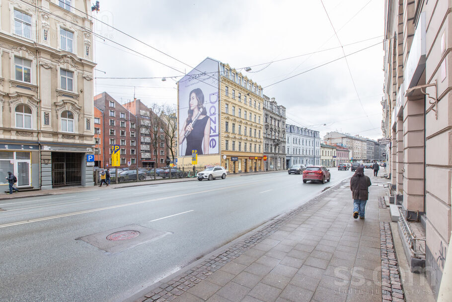 Brīvības 104, Rīga — dzivoklis