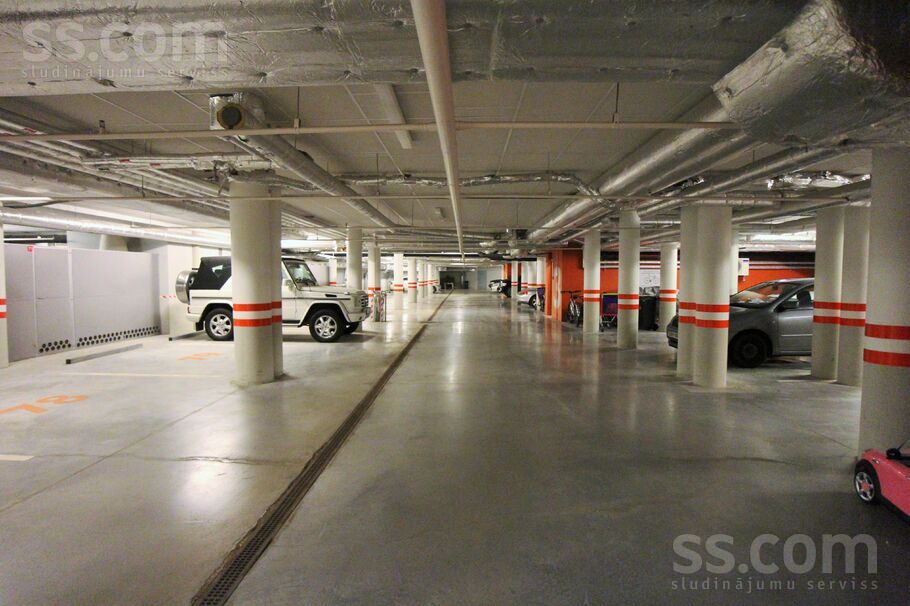 Dzintaru prospekts 13/15, Jūrmala — dzivoklis