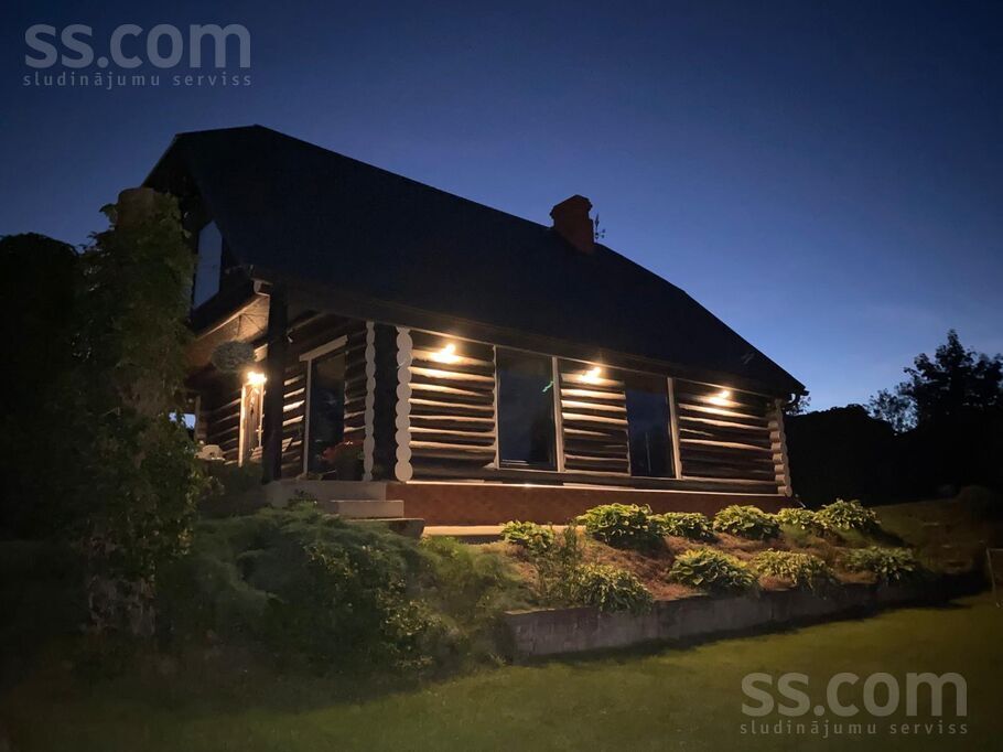 Priezukalns, Ludza un raj., Ludza — maja