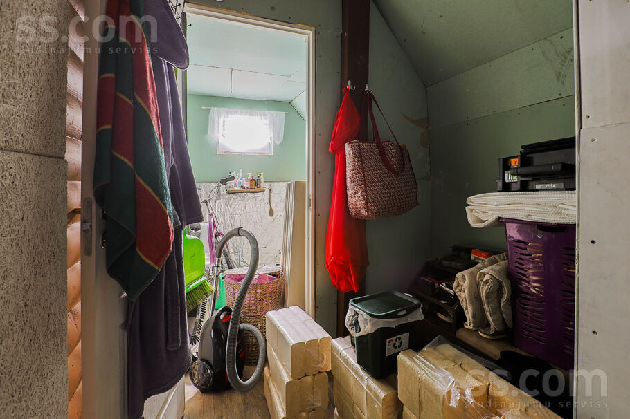 Upmalas iela 25, Jeņči, Rīgas rajons, Ķekavas pag. — maja