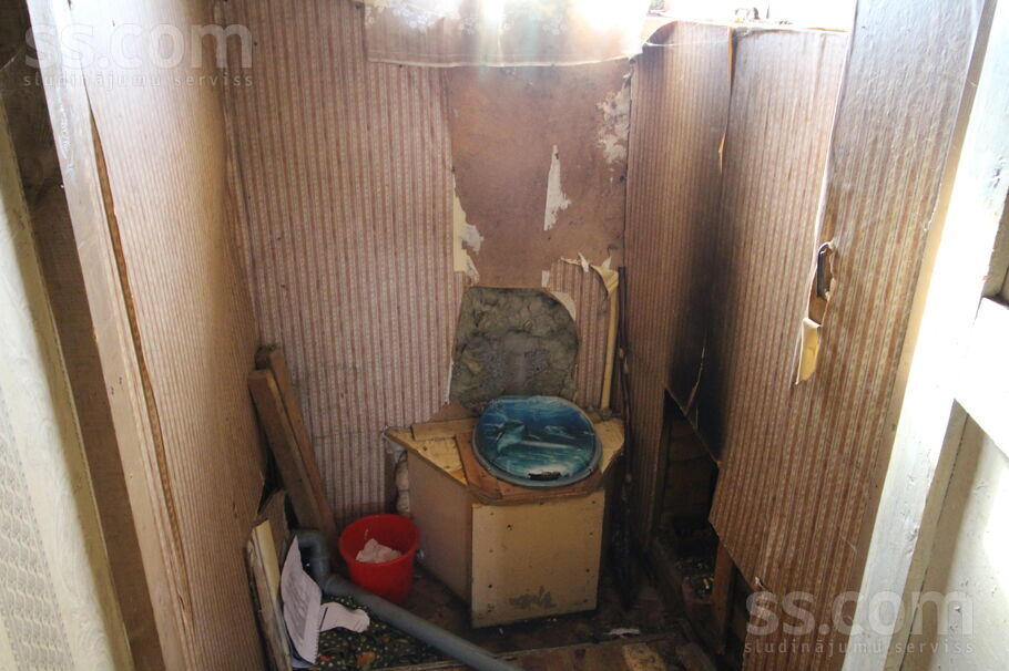 Jūlijas, Ozoliņi, Krāslava un raj., Dagdas pag. — maja