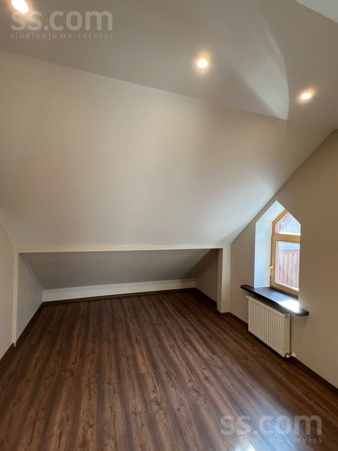 Republikas 27, Liepāja un raj., Liepāja — dzivoklis