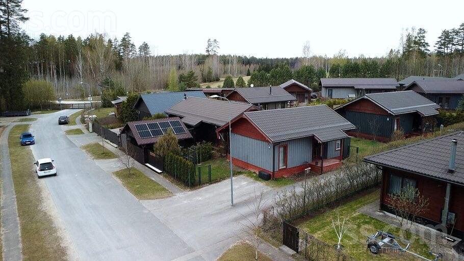 Brēmenes iela 30c, Pikalne, Rīgas rajons, Salaspils l. t. — maja
