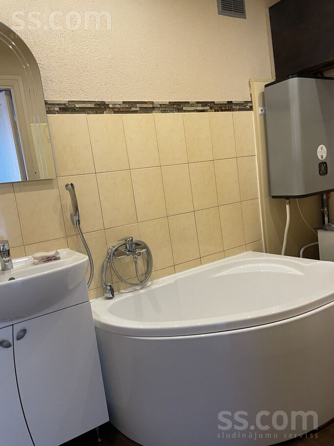 Pārupes 7, Bauska un raj., Bauska — dzivoklis