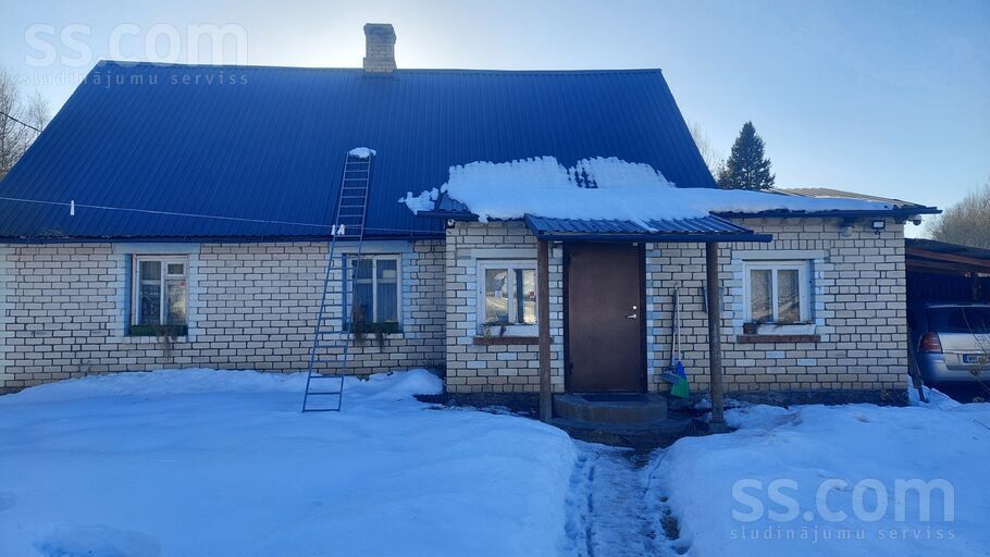 Gravnieki, Daugavpils un raj., Kalkūnes pag. — maja